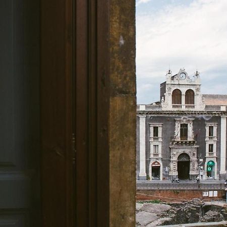 Agatha Cosy Hotel Catania Bagian luar foto
