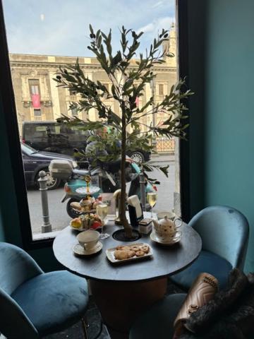 Agatha Cosy Hotel Catania Bagian luar foto