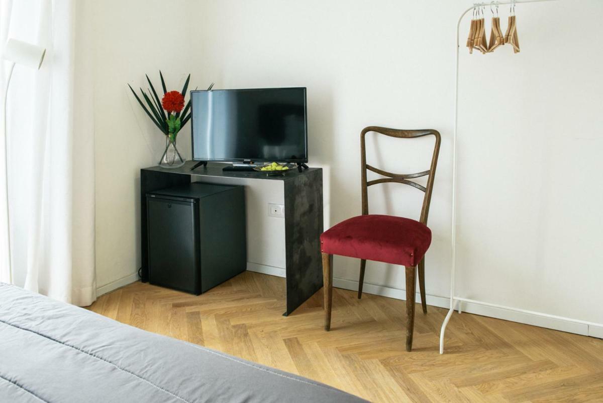 Agatha Cosy Hotel Catania Bagian luar foto