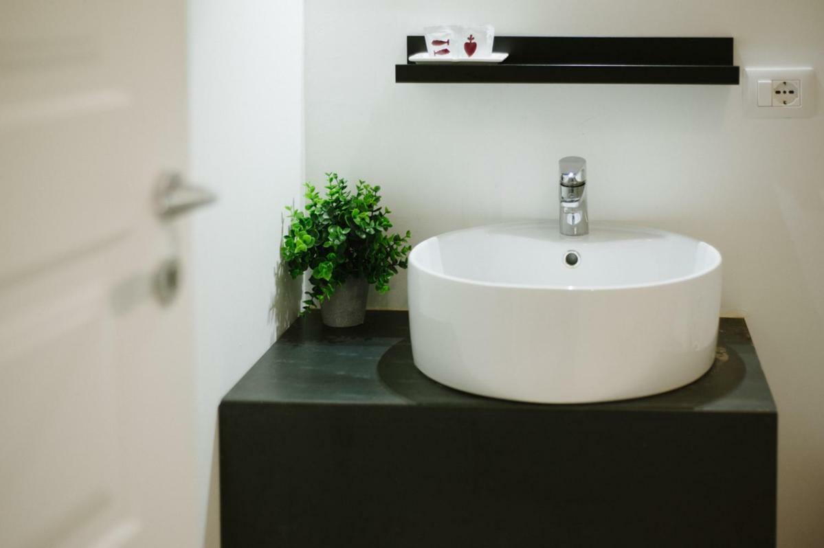 Agatha Cosy Hotel Catania Bagian luar foto