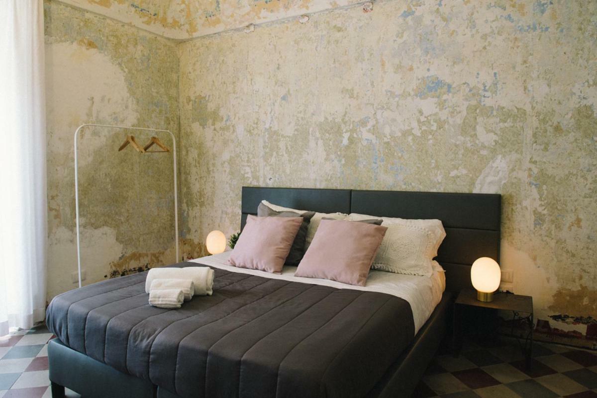 Agatha Cosy Hotel Catania Bagian luar foto