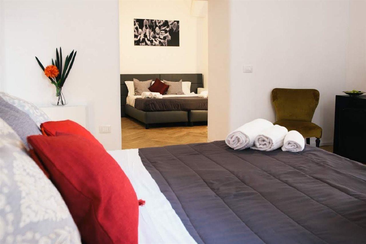 Agatha Cosy Hotel Catania Bagian luar foto
